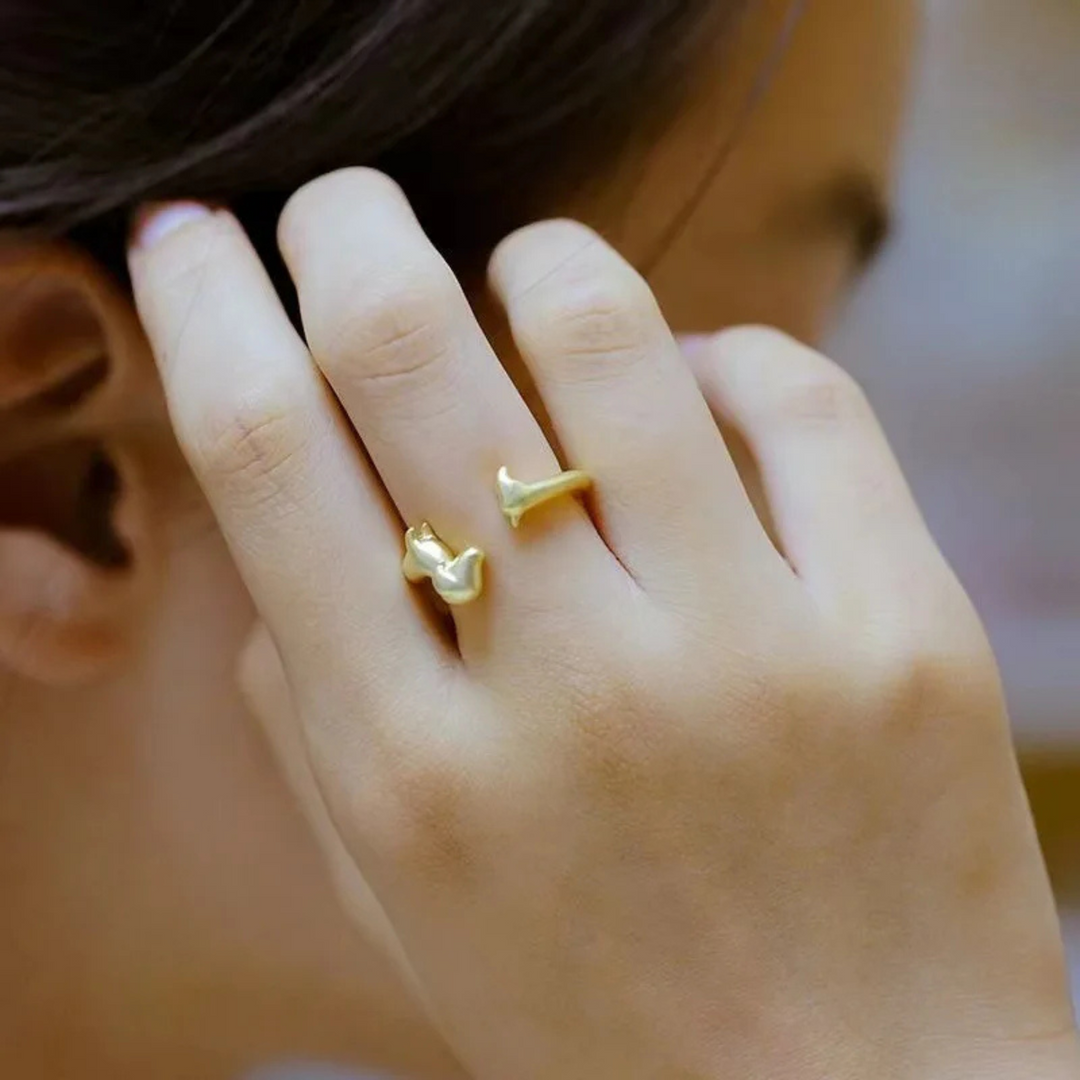 Dachshund Hug Ring