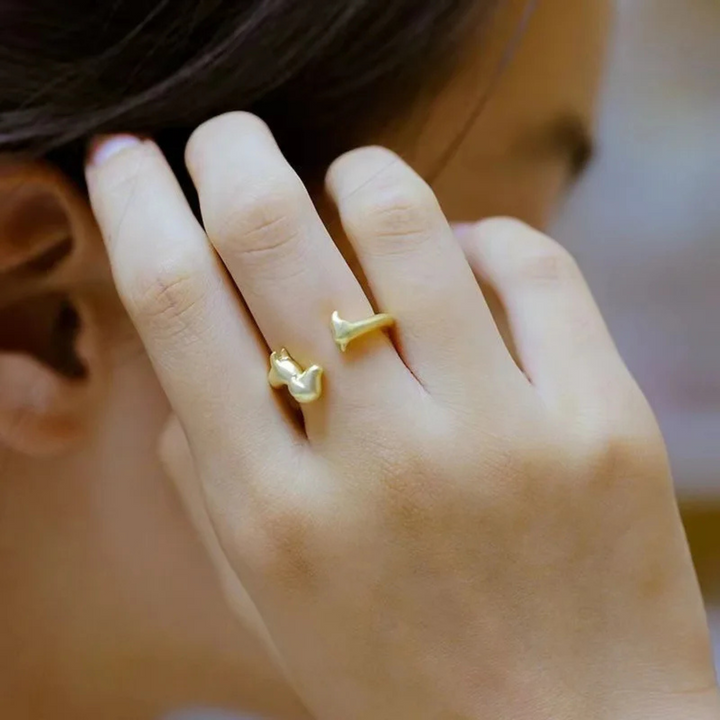 Dachshund Hug Ring